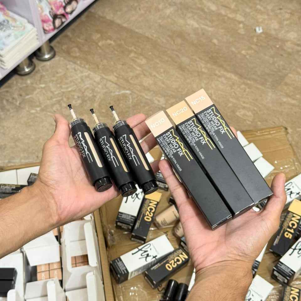 MAC Studio Fix Every-Wear All-Over Face Pen β Flawless Coverage