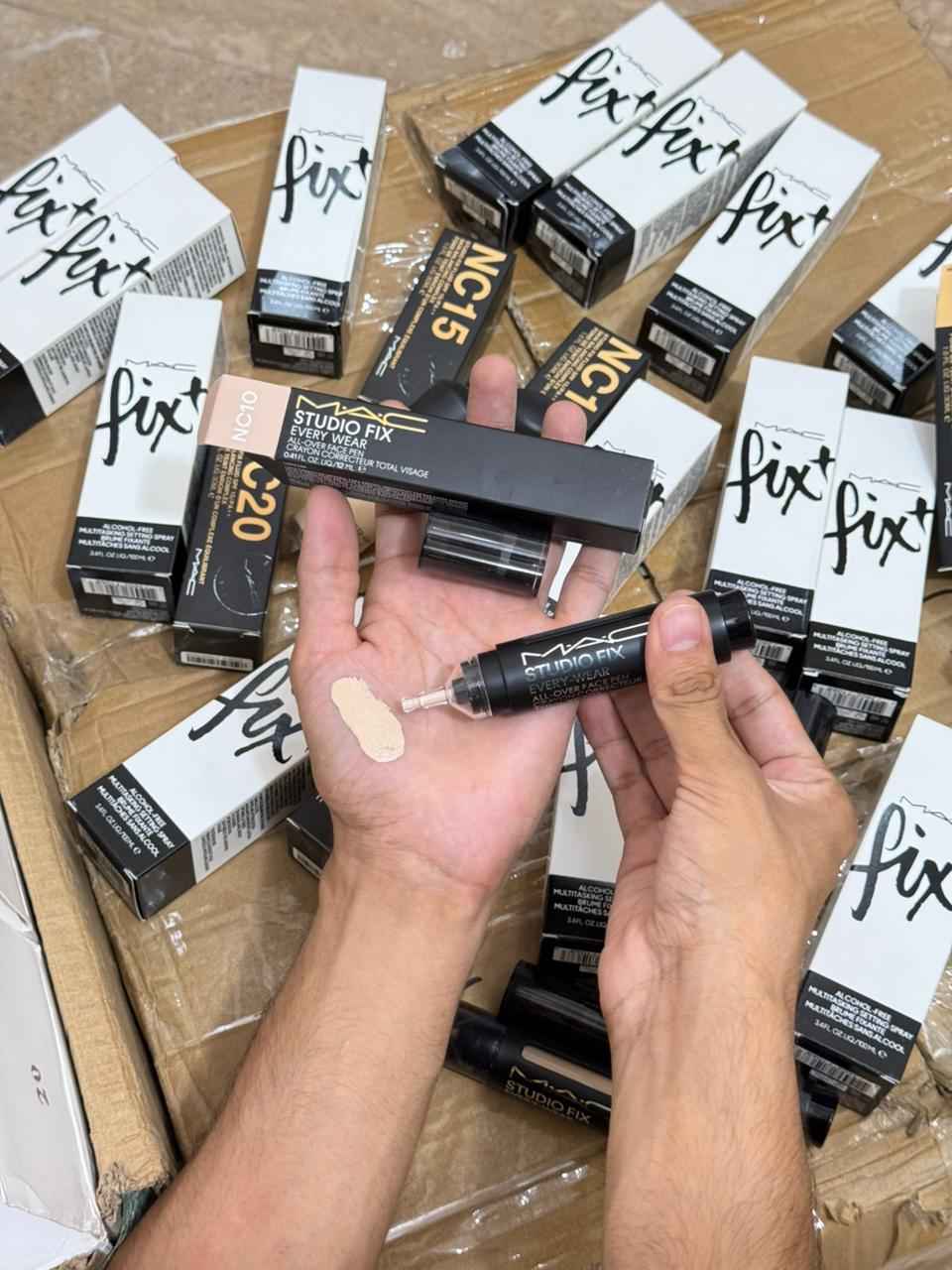MAC Studio Fix Every-Wear All-Over Face Pen β Flawless Coverage
