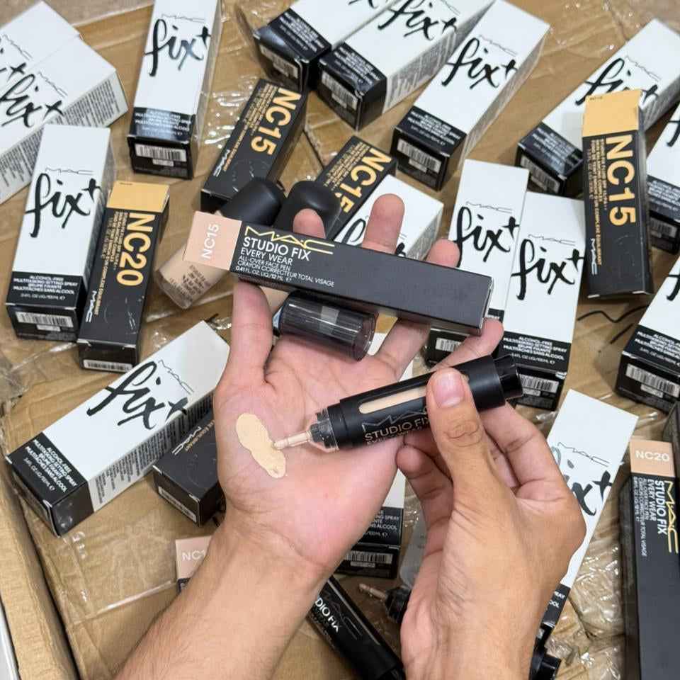 MAC Studio Fix Every-Wear All-Over Face Pen β Flawless Coverage