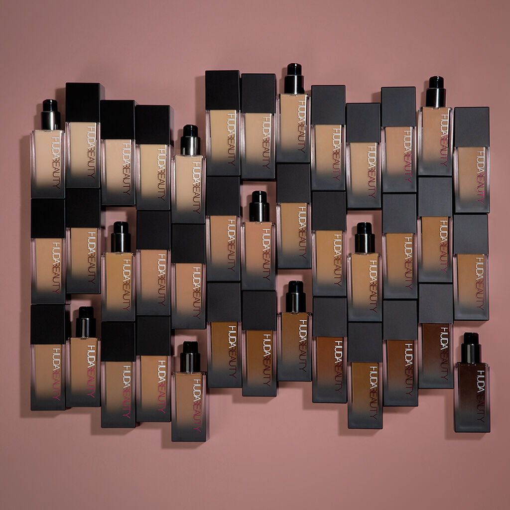 HUDA-BEAUTY Faux| Filter Luminous Matte Foundation