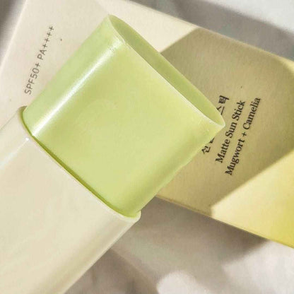 BEAUTY OF JOSEON Matte sun stick Mugwort + Camilia (SPF 50+ PA++++)