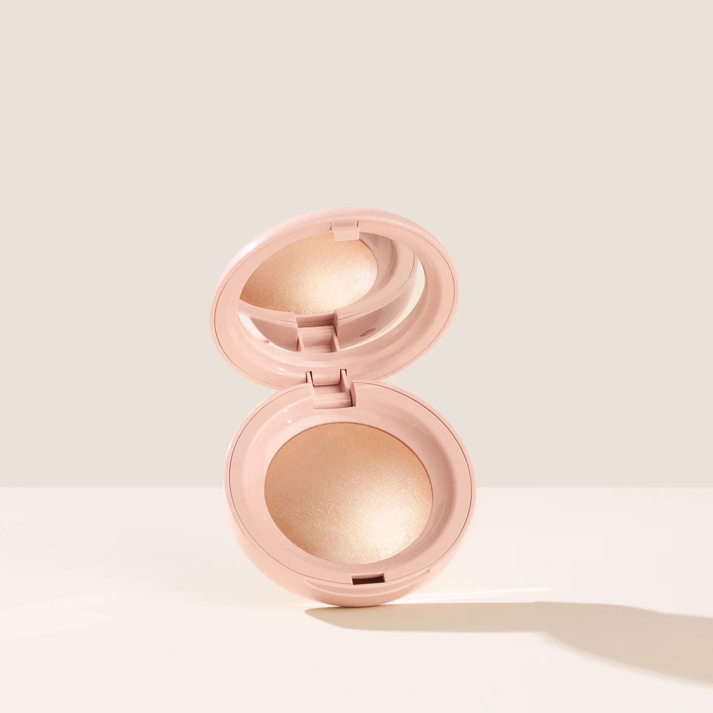 Rare beauty-Silky Touch Highlighter